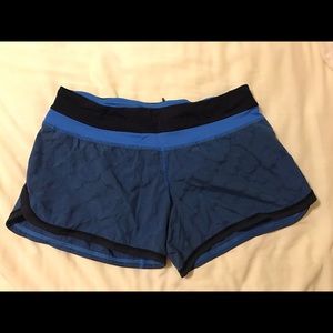 LuLu Shorts... Size 8... Great Condition!